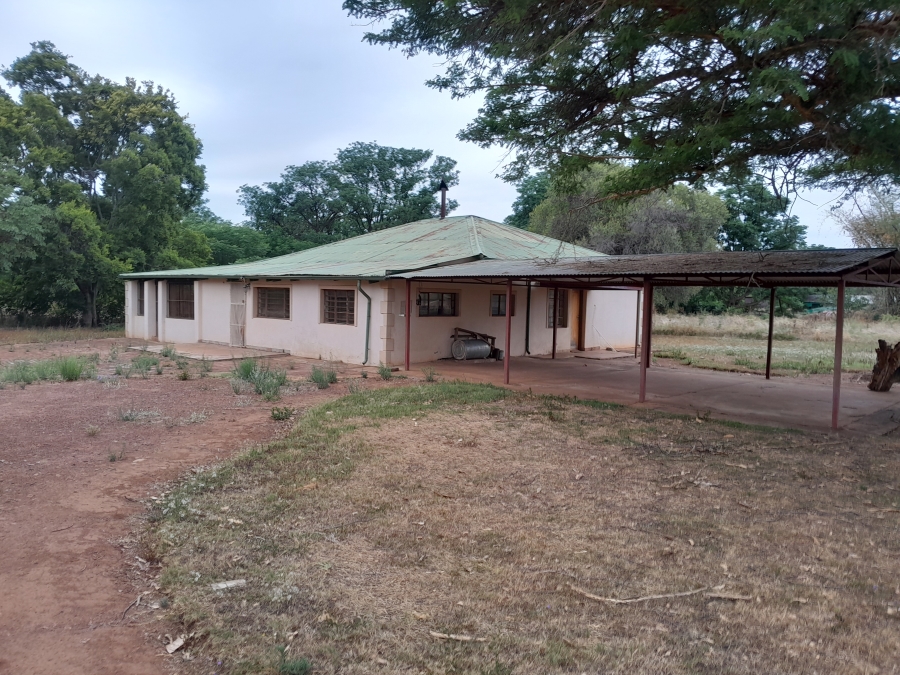 Commercial Property for Sale in Zeerust North West